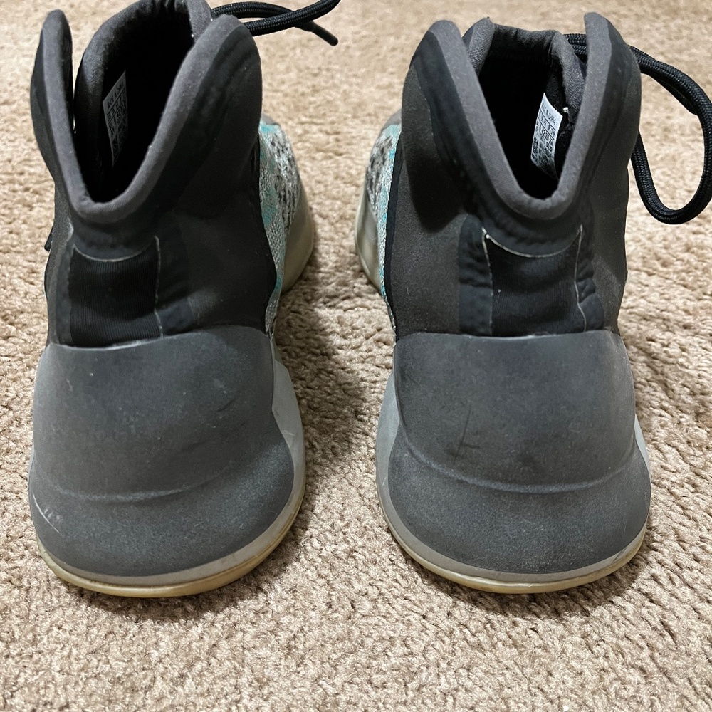 Authentic Adidas Yeezys - Picture 4 of 5